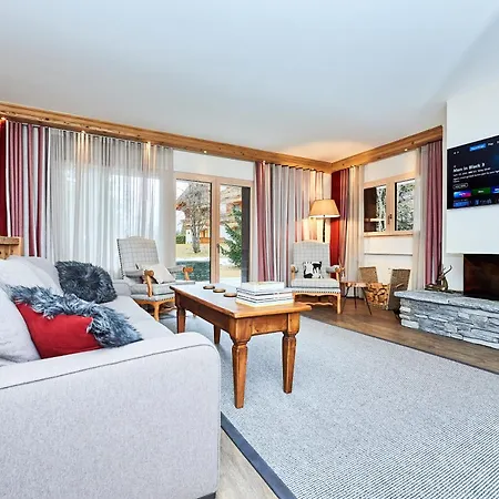 Route De Tsarbouye 17, 4br, Les Dauphinelles Apartment