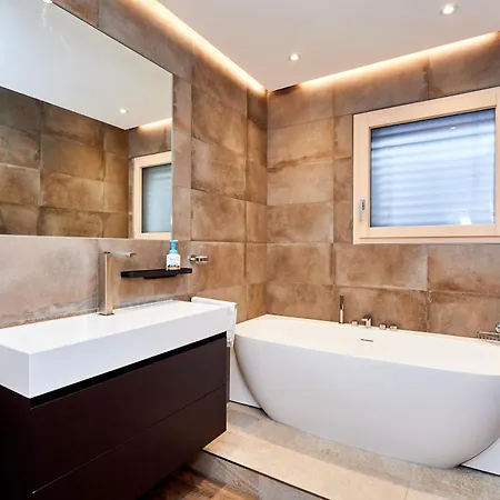 Apartment Route De Tsarbouye 17, 4br, Les Dauphinelles