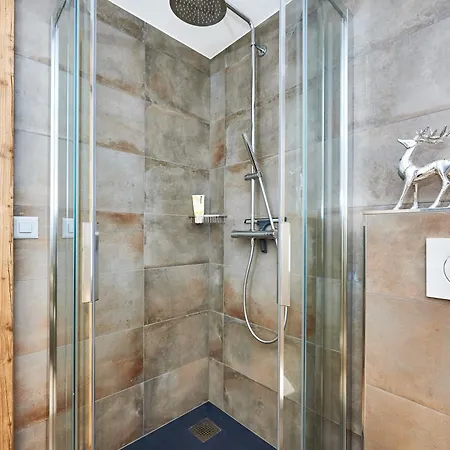 Route De Tsarbouye 17, 4br, Les Dauphinelles * Crans-Montana